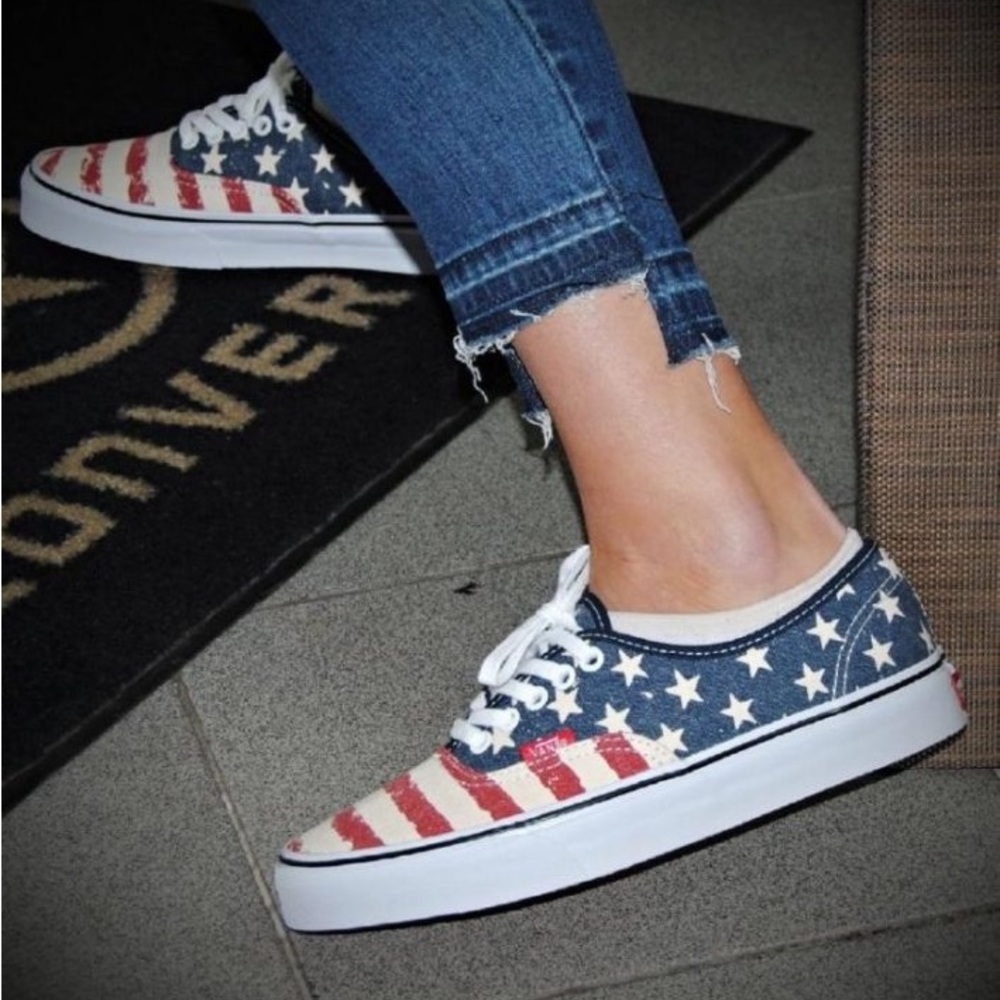 Vans Stars and Stripes Sneakers NIB